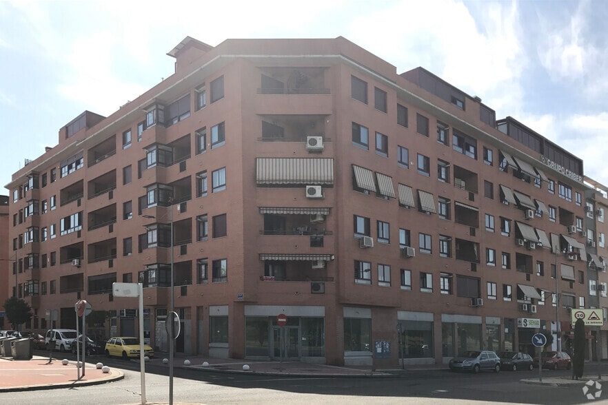 Calle Fuente Nueva, 7, Parla, Madrid for sale - Primary Photo - Image 1 of 1