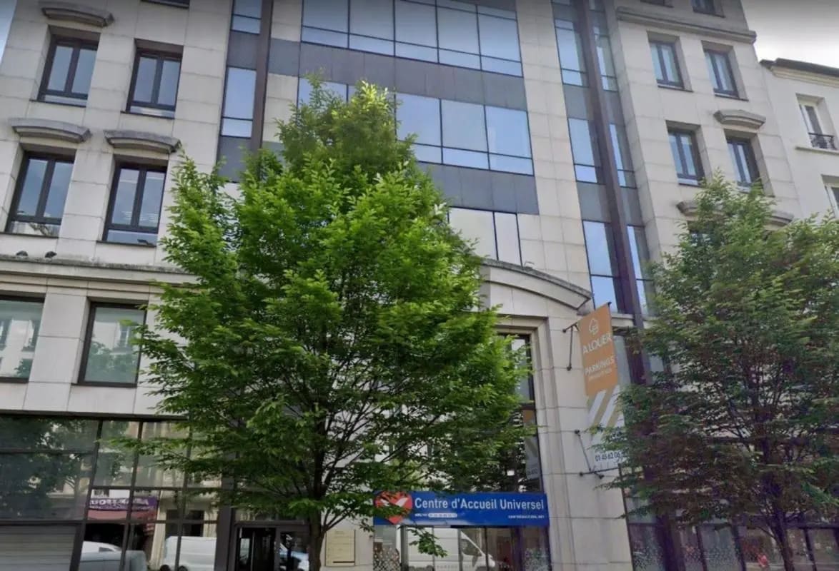 Office in Paris for lease Building Photo- Image 1 of 9