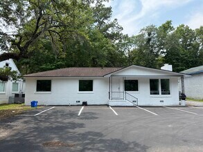 2323 Ashley River Rd, Charleston, SC for lease Building Photo- Image 1 of 5