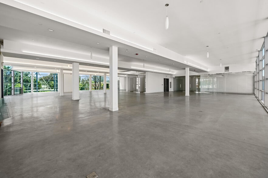 5963-5965 Washington Blvd, Culver City, CA for lease - Interior Photo - Image 2 of 15