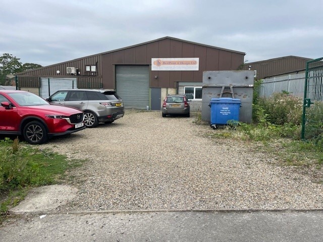 1 Derwent Rd, Malton for sale - Primary Photo - Image 1 of 1