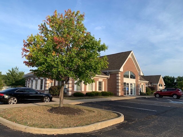 6525 Market Ave N, North Canton, OH for lease - Building Photo - Image 2 of 3