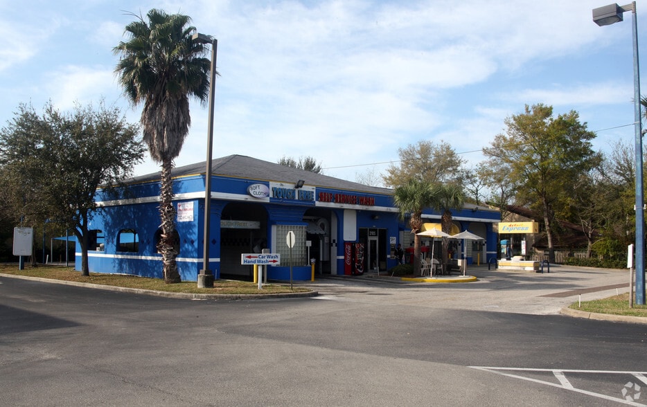 2185 Sunset Point Rd, Clearwater, FL for sale - Primary Photo - Image 1 of 1