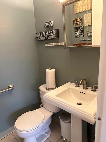 17-27 S Perry St, Vandalia, OH for lease - Interior Photo - Image 2 of 7