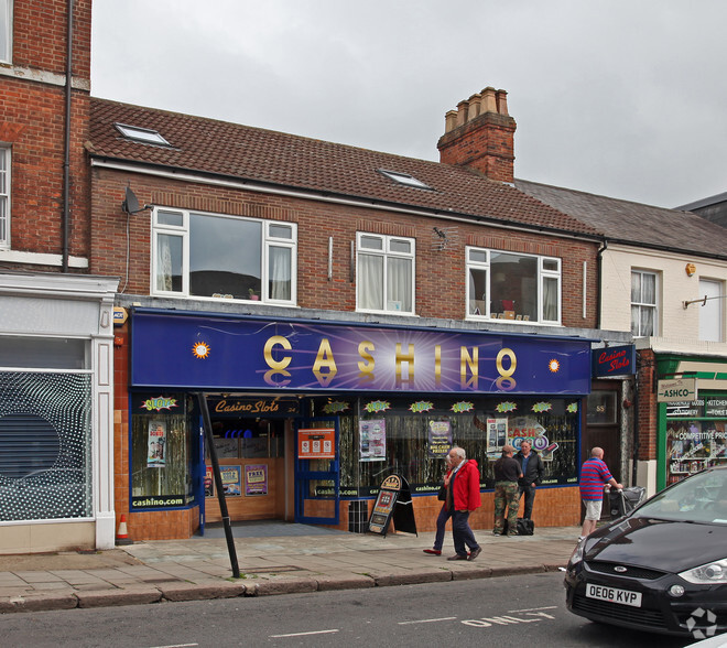 55 High St, Aylesbury for sale - Building Photo - Image 1 of 6