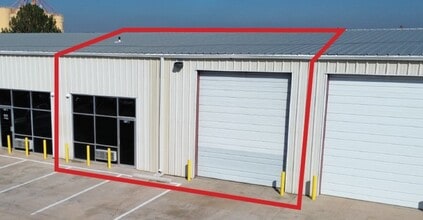 812 Baseline Pl, Brighton, CO for lease Interior Photo- Image 2 of 4