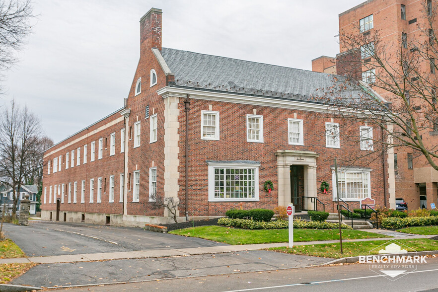 16 N Goodman St, Rochester, NY for lease - Building Photo - Image 1 of 8