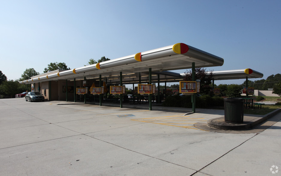 820 Oak Rd, Lawrenceville, GA for lease - Primary Photo - Image 1 of 5