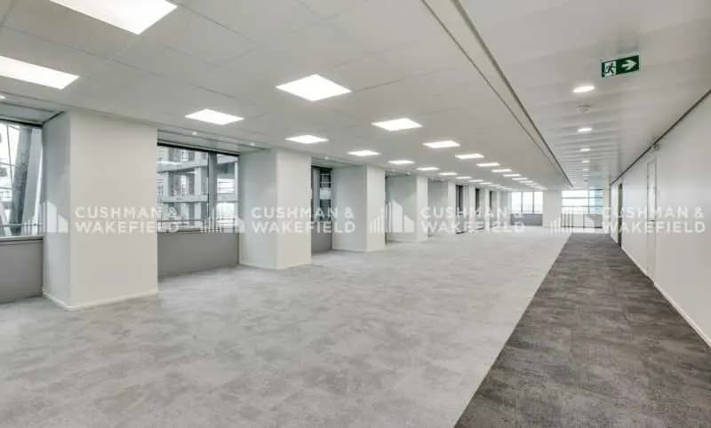 17 Place Des Reflets, Courbevoie for lease - Building Photo - Image 1 of 21