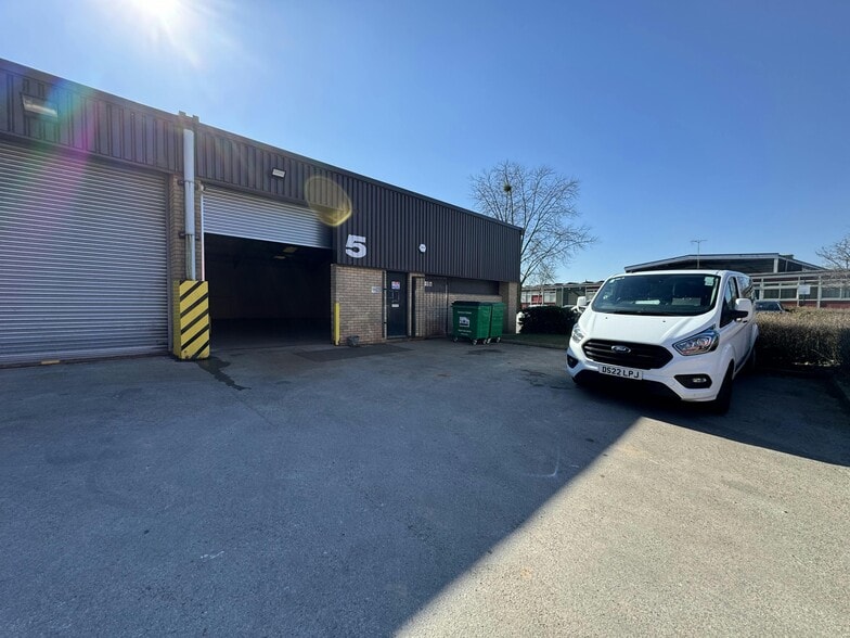 Vulcan Pl, Worksop for lease - Building Photo - Image 1 of 3