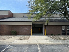 2401 Directors Row, Indianapolis, IN for lease Interior Photo- Image 1 of 6