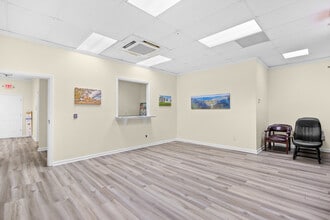 313 Commerce Dr, Pawleys Island, SC for lease Interior Photo- Image 1 of 26