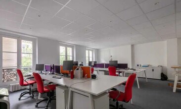 52 Rue Montmartre, Paris for lease Interior Photo- Image 1 of 9