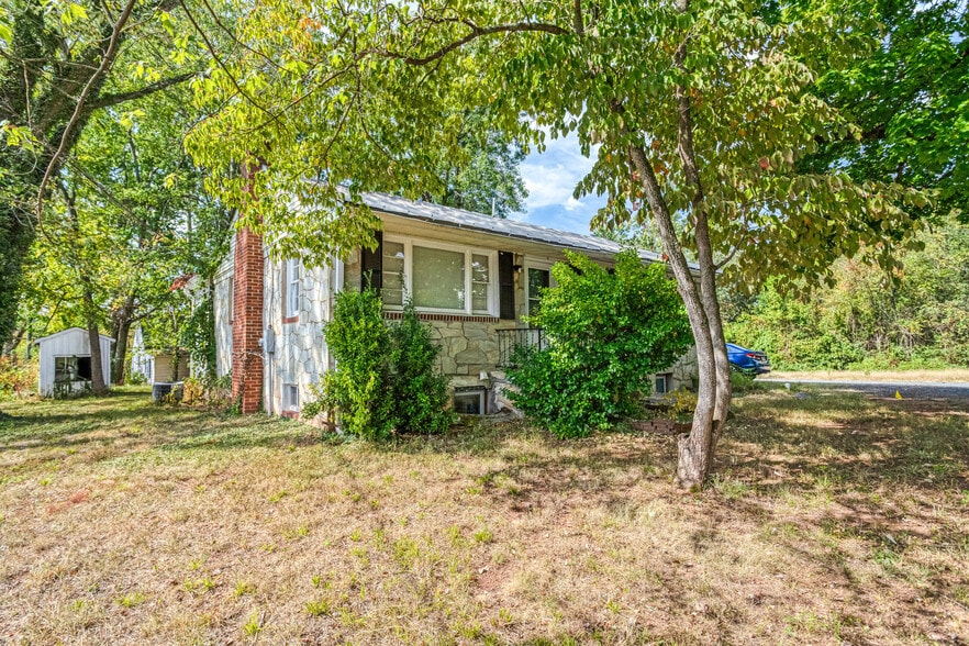 6796 Fayette St, Haymarket, VA for sale - Building Photo - Image 2 of 5