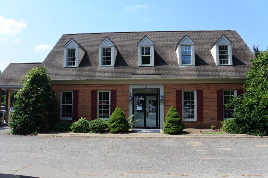 268 N Main St, Bowling Green, VA for sale - Building Photo - Image 1 of 1
