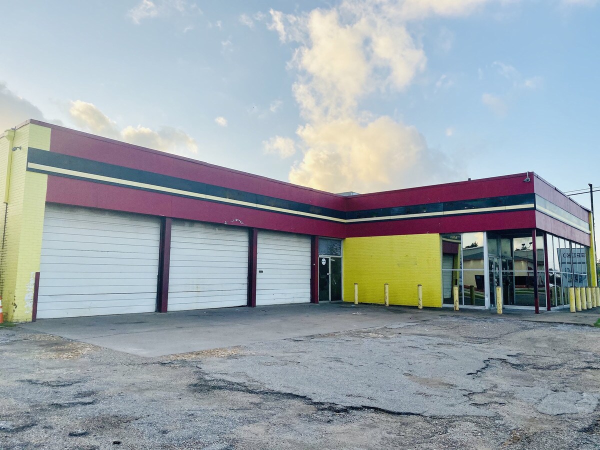 1121 Uvalde Rd, Houston, TX 77015