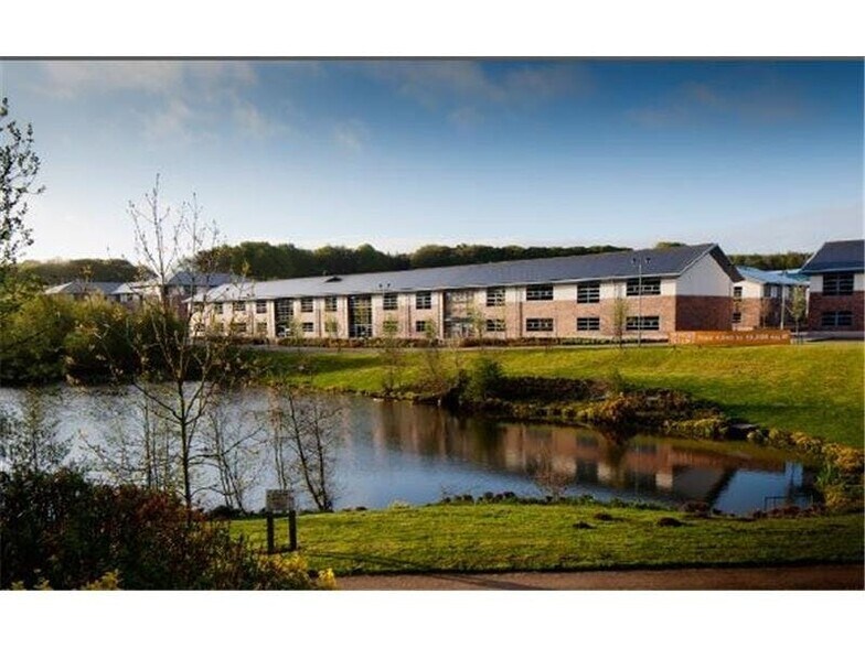 Lake View Dr, Nottingham for lease - Building Photo - Image 1 of 5