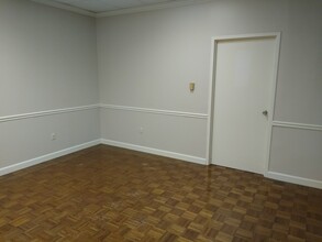 500 S University Ave, Little Rock, AR for lease Interior Photo- Image 1 of 5