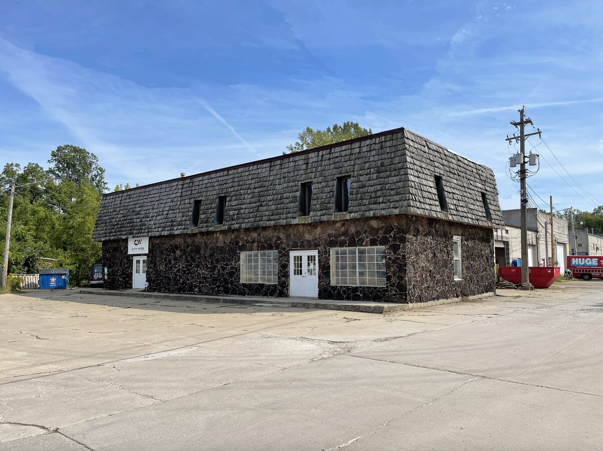 711 W Bagley Rd, Berea, OH 44017 RCH Business Park