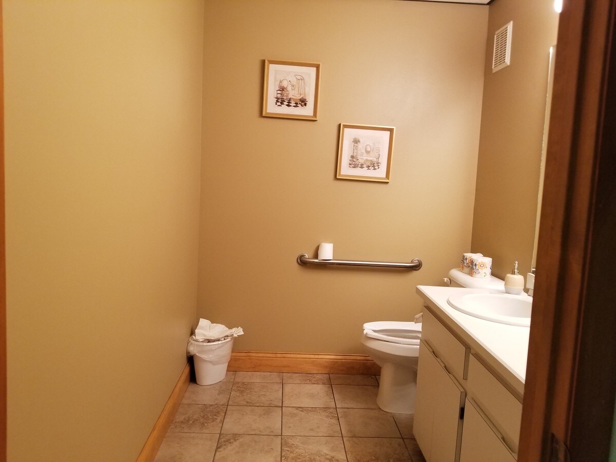 215 Hazen Rd, Deland, FL 32720