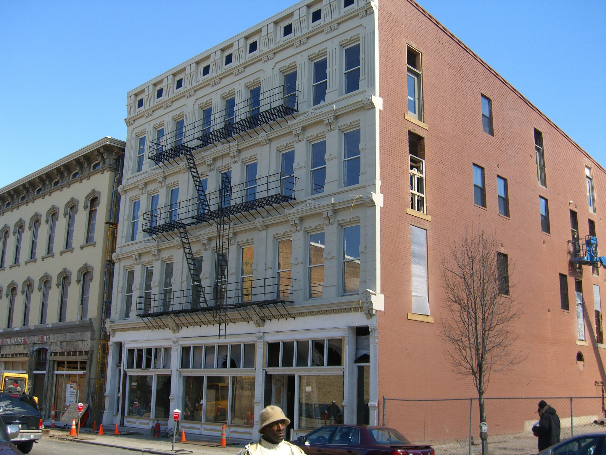 1218-1220 Vine St, Cincinnati, OH for lease Building Photo- Image 1 of 3