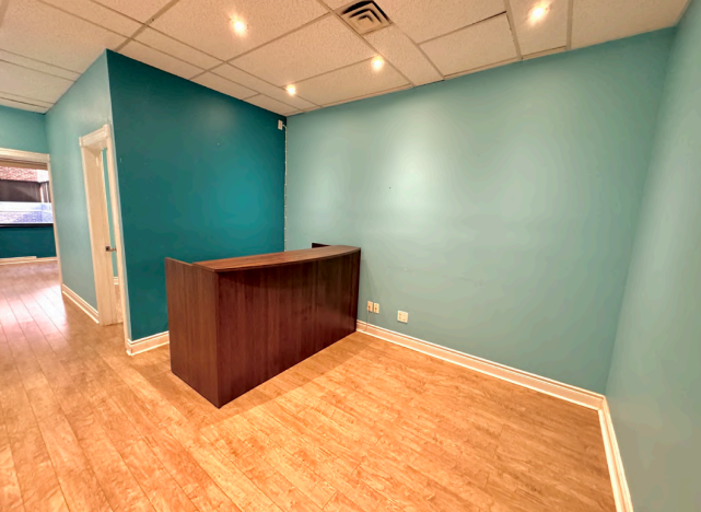 124 Merton St, Toronto, ON for lease Interior Photo- Image 1 of 8