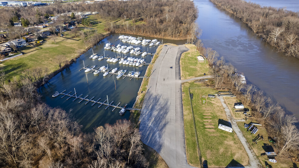 4002 Utica Pike, Jeffersonville, IN for sale - Primary Photo - Image 2 of 30