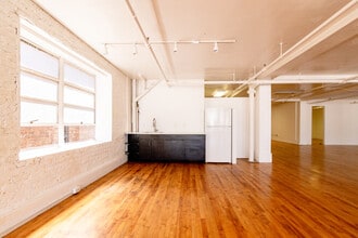 2973 16th St, San Francisco, CA for lease Interior Photo- Image 1 of 8