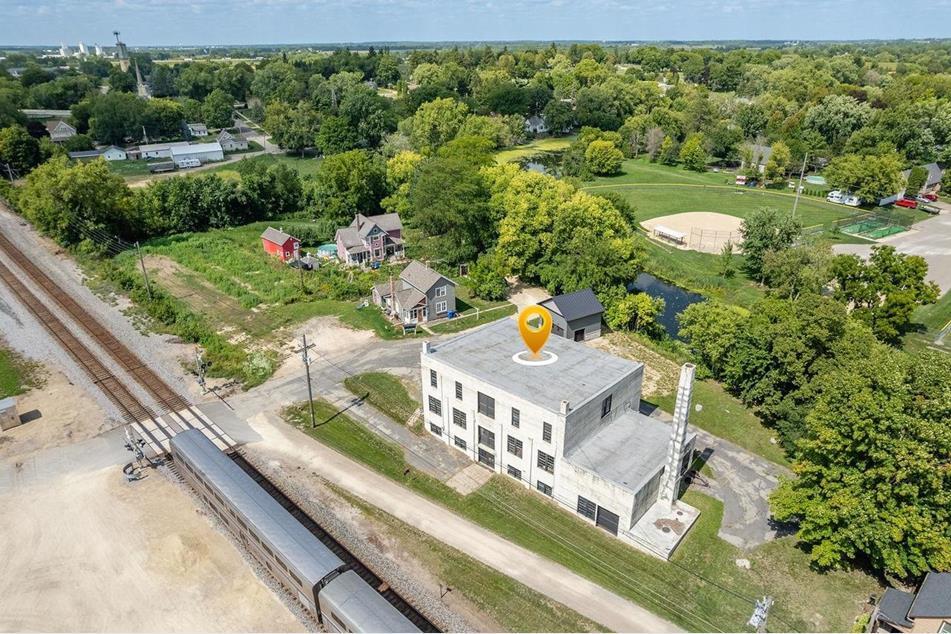 336 N Spring St, Columbus, WI for sale Building Photo- Image 1 of 21