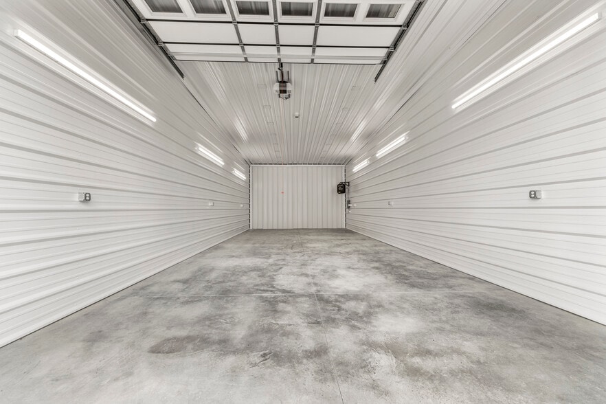 4002 Boyer rd, Sandpoint, ID for sale - Building Photo - Image 3 of 33