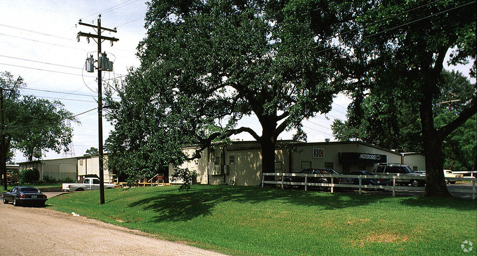 8101 Hempstead Rd, Houston, TX for sale - Primary Photo - Image 1 of 3