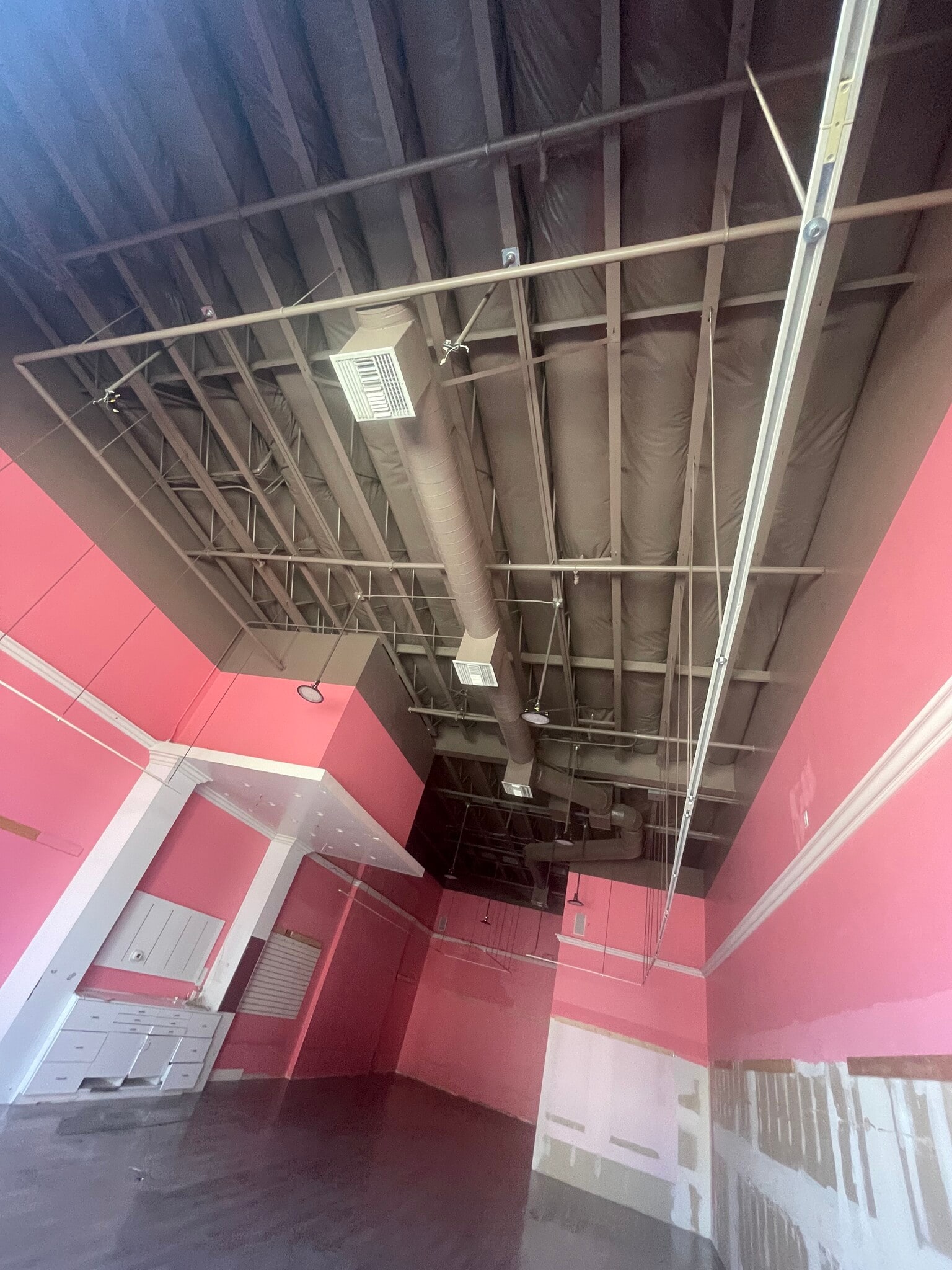 11215-11389 Long Beach Blvd, Lynwood, CA for lease Interior Photo- Image 1 of 8