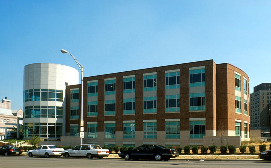 310 Central Ave, East Orange, NJ for lease - Building Photo - Image 2 of 22