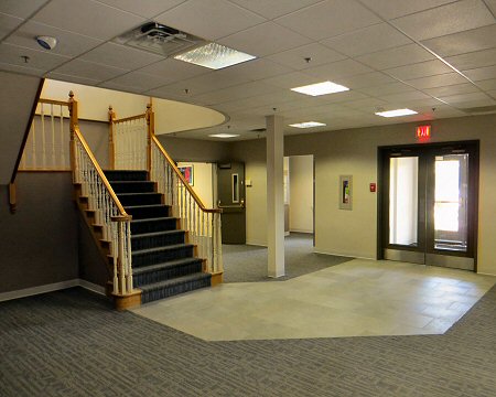 30-32 Daniel Webster Hwy, Merrimack, NH for lease - Interior Photo - Image 3 of 7