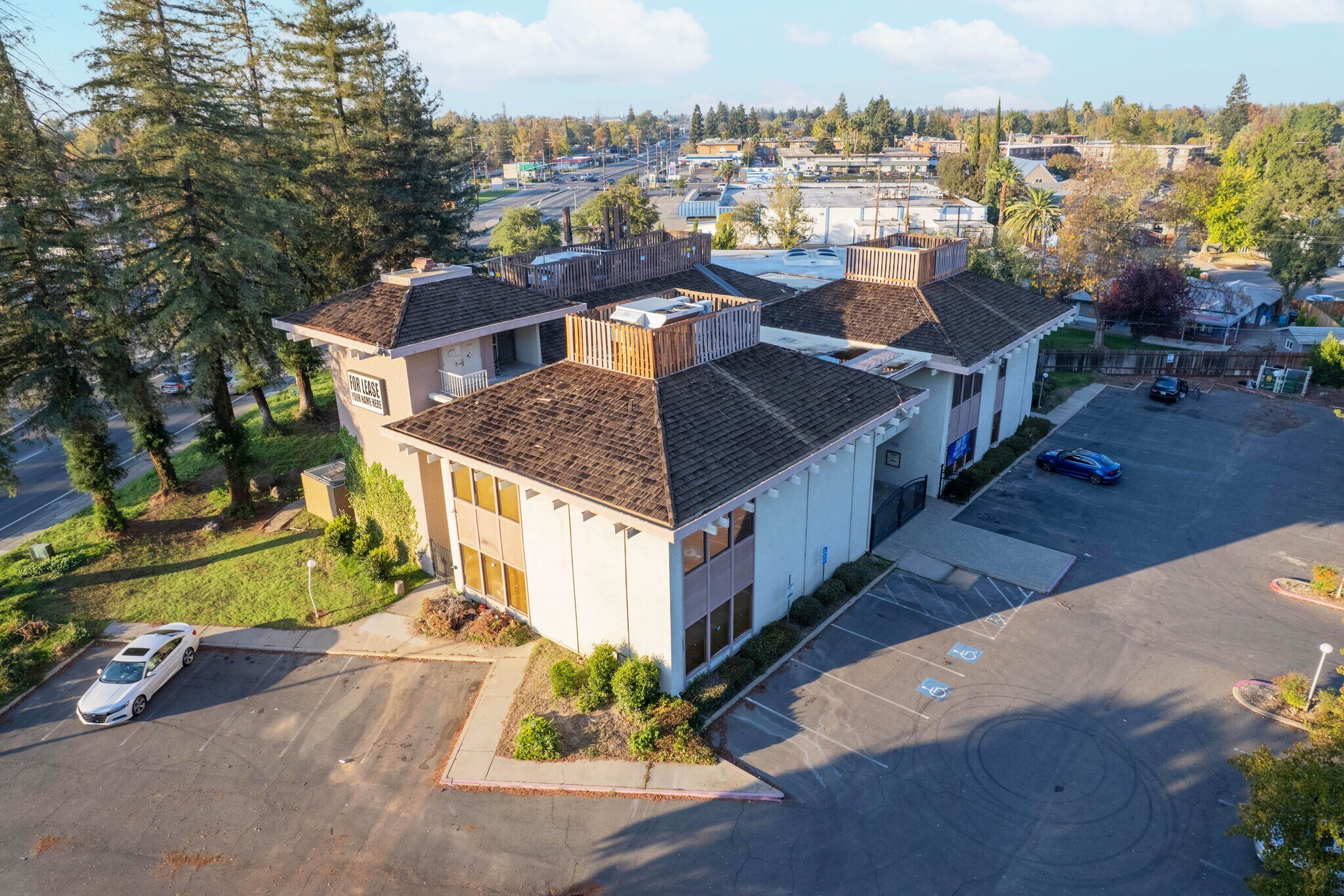 3350 Watt Ave, Sacramento, CA 95821 Larchmont Square