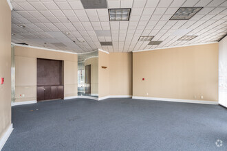 12501-12607 Gulf Fwy, Houston, TX for lease Interior Photo- Image 1 of 2