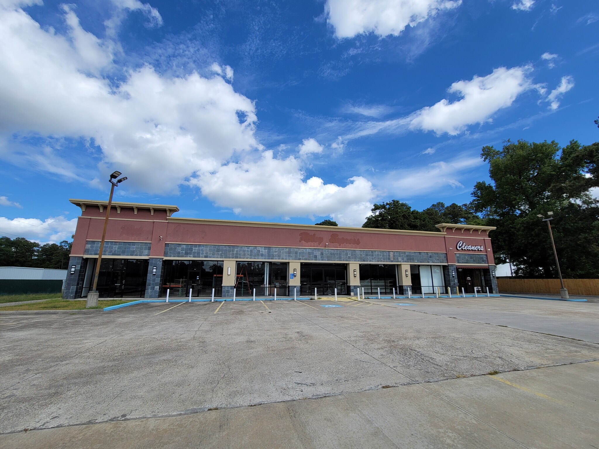 1827 Riley Fuzzell Rd, Spring, TX for sale Building Photo- Image 1 of 1