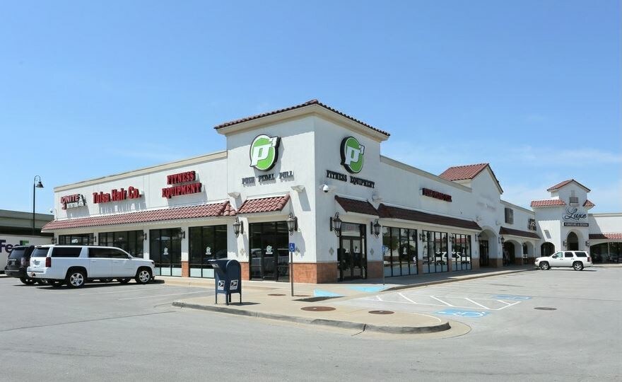 9901 S Delaware Ave, Tulsa, OK for lease - Primary Photo - Image 1 of 8