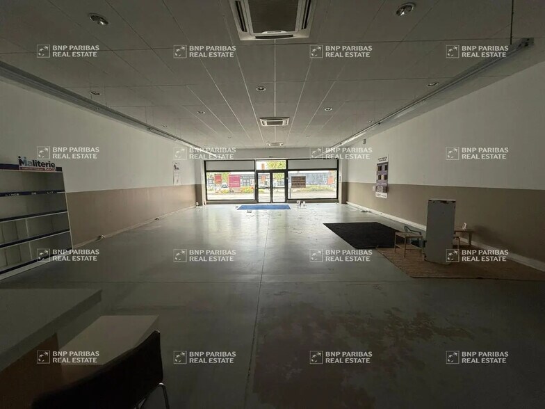 Flex in Hauconcourt for sale - Interior Photo - Image 3 of 3