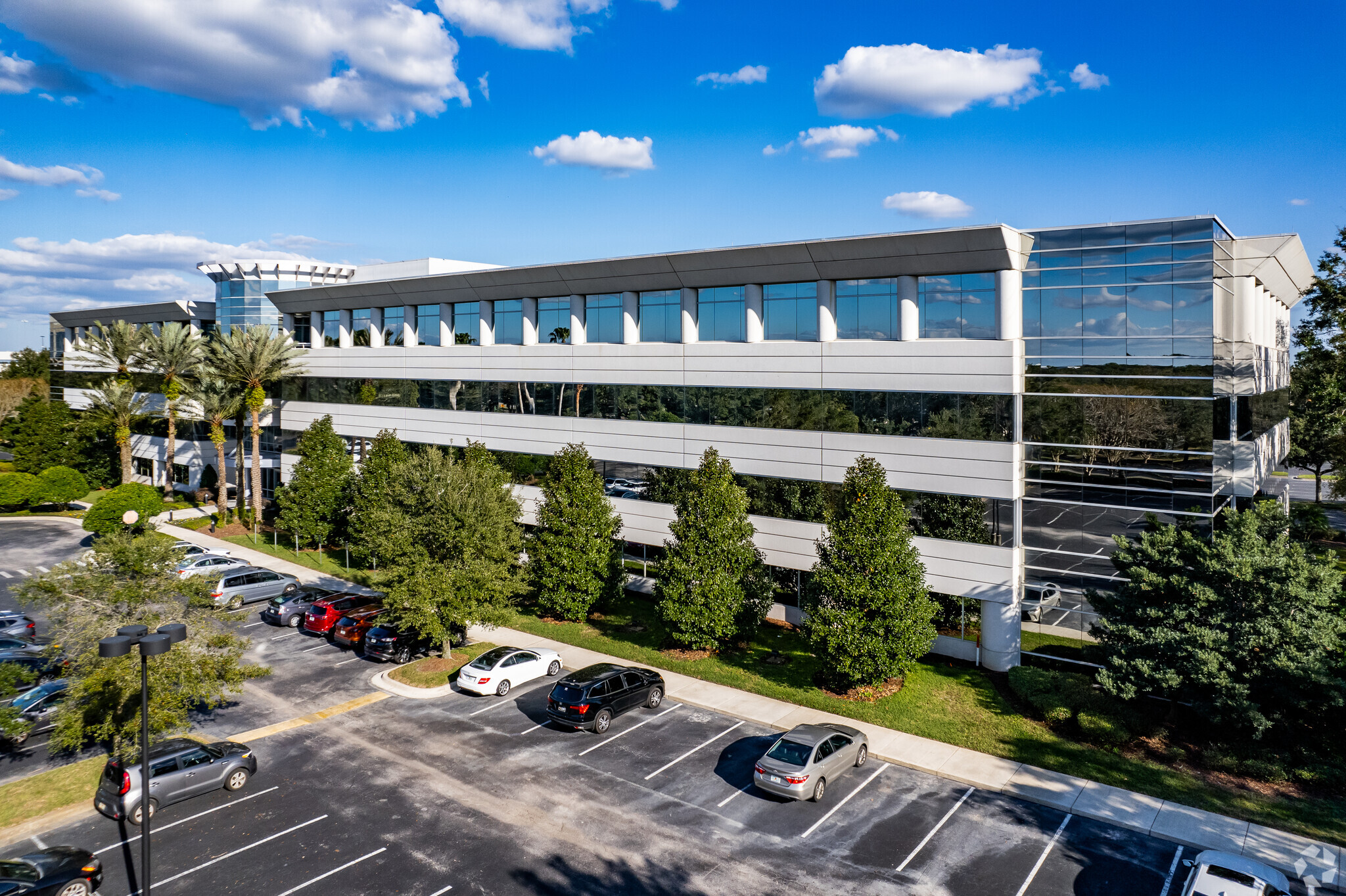 300 International Pky, Heathrow, FL for lease Building Photo- Image 1 of 29