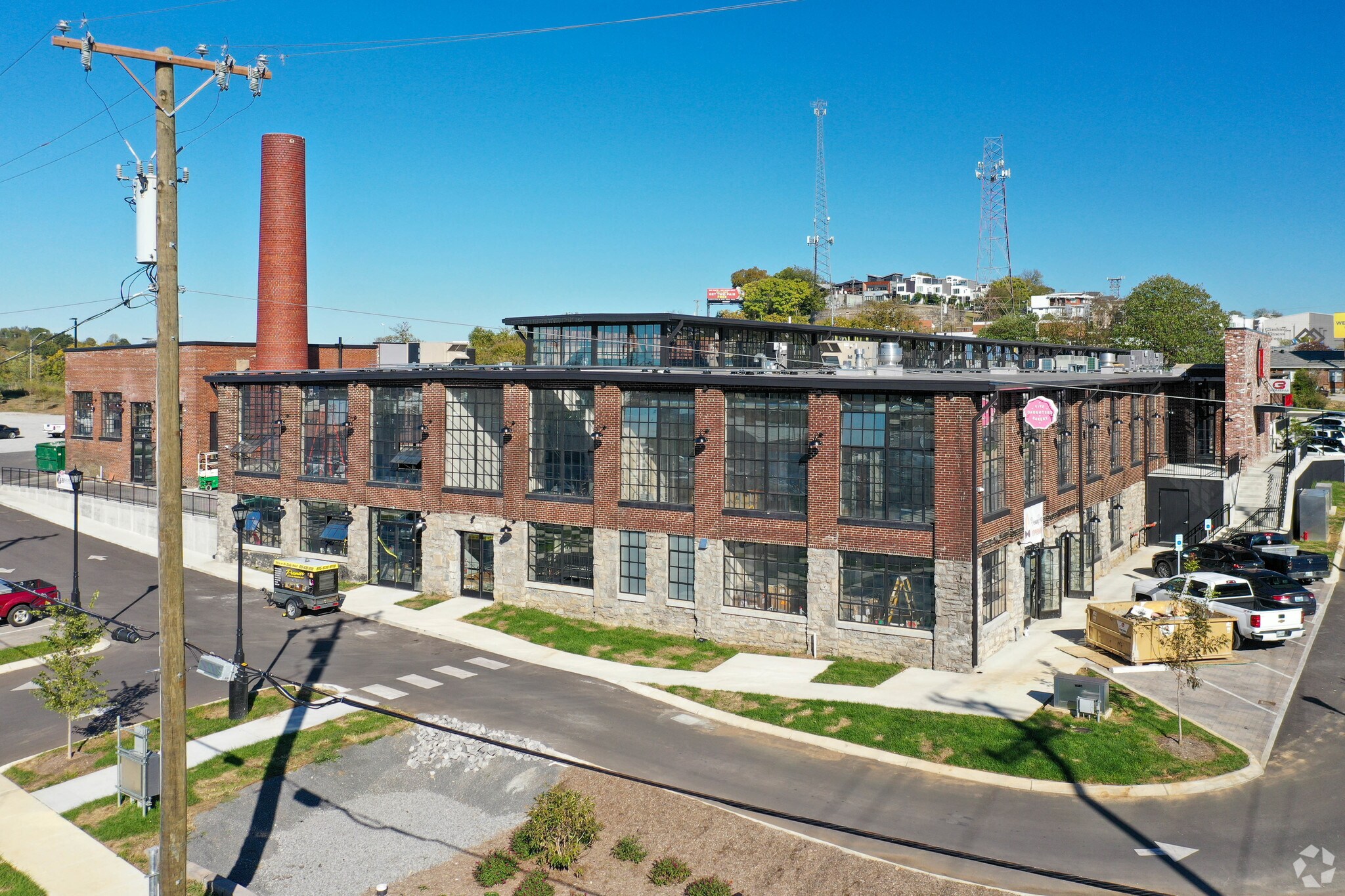 3814 Charlotte Ave, Nashville, TN for sale Primary Photo- Image 1 of 1