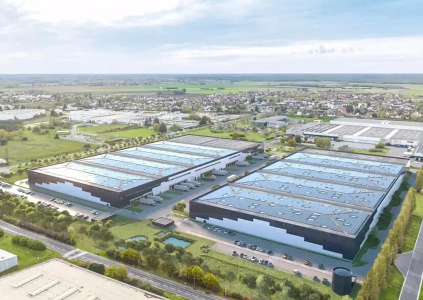 Industrial in Ormes for lease - Building Photo - Image 1 of 5