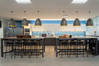 55 Old Bedford Rd, Lincoln, MA for lease Interior Photo- Image 2 of 3