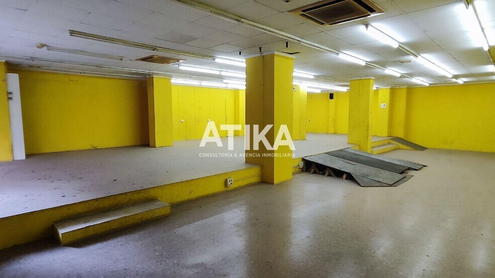 Retail in Ontinyent for lease - Building Photo - Image 3 of 7