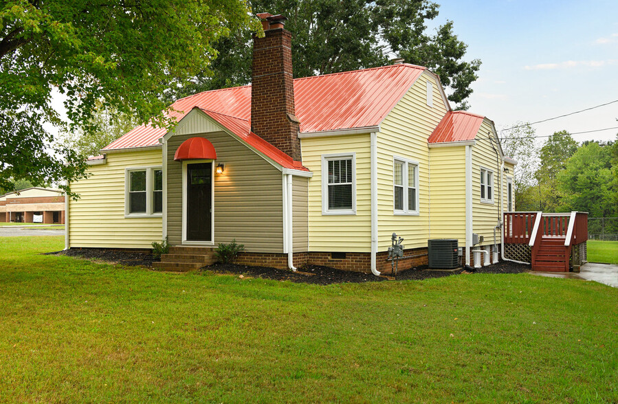 152 Midway School, Lexington, NC for sale - Primary Photo - Image 1 of 1