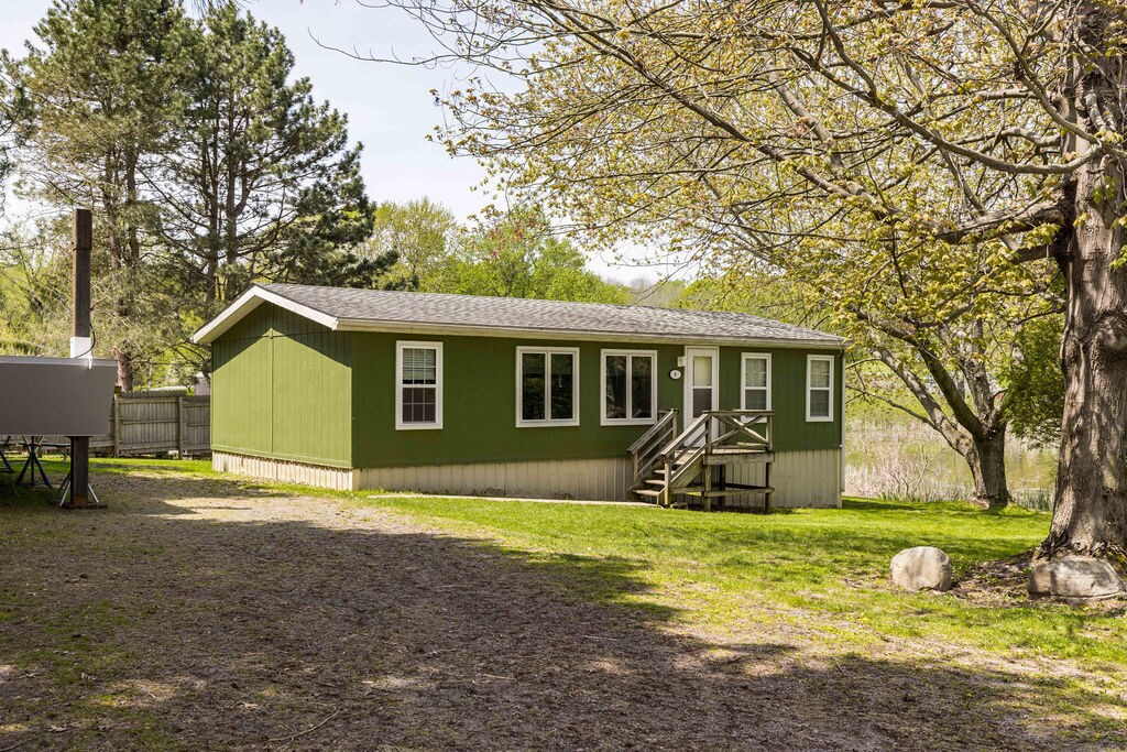 14424 W Bay Rd, Sterling, NY 13156 Marina