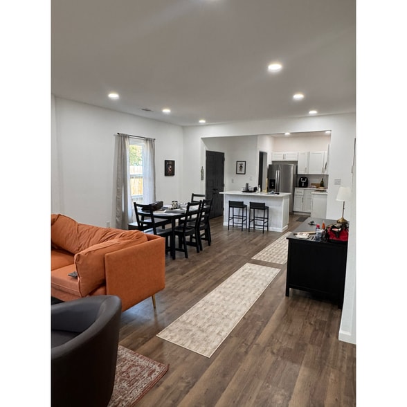 2005 May St, Fort Worth, TX for lease - Building Photo - Image 2 of 6