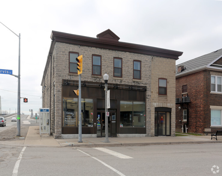 201 Jarvis St, Fort Erie, ON for lease - Building Photo - Image 2 of 3