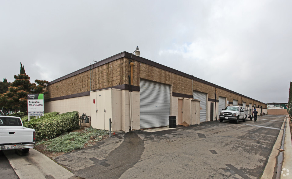 1145 Industrial Ave, Escondido, CA for lease - Building Photo - Image 2 of 6