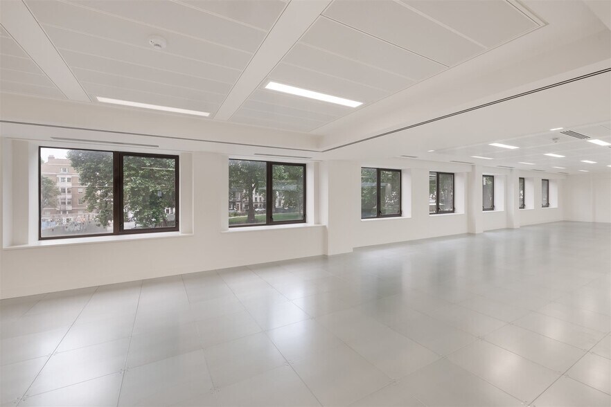 Berkeley Sq, London for lease - Interior Photo - Image 3 of 13
